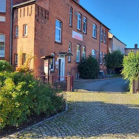 Souterrainwohnung Boellstorf-dittrich Gbr Apartament Osterburg