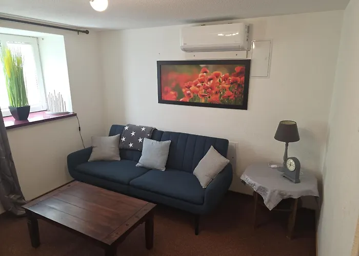 Souterrainwohnung Boellstorf-dittrich Gbr * Osterburg